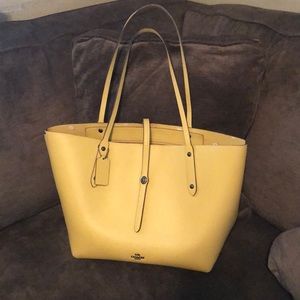 Coach tote